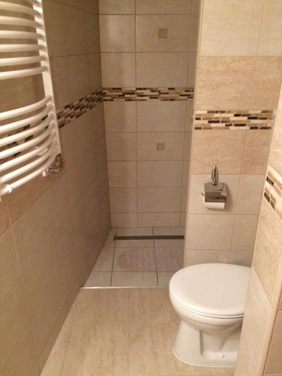 Rigo Lak Apartment *